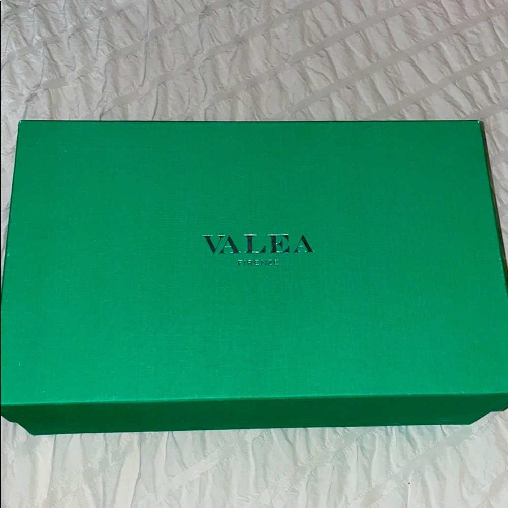 Stunning shoes by Valea Firenze